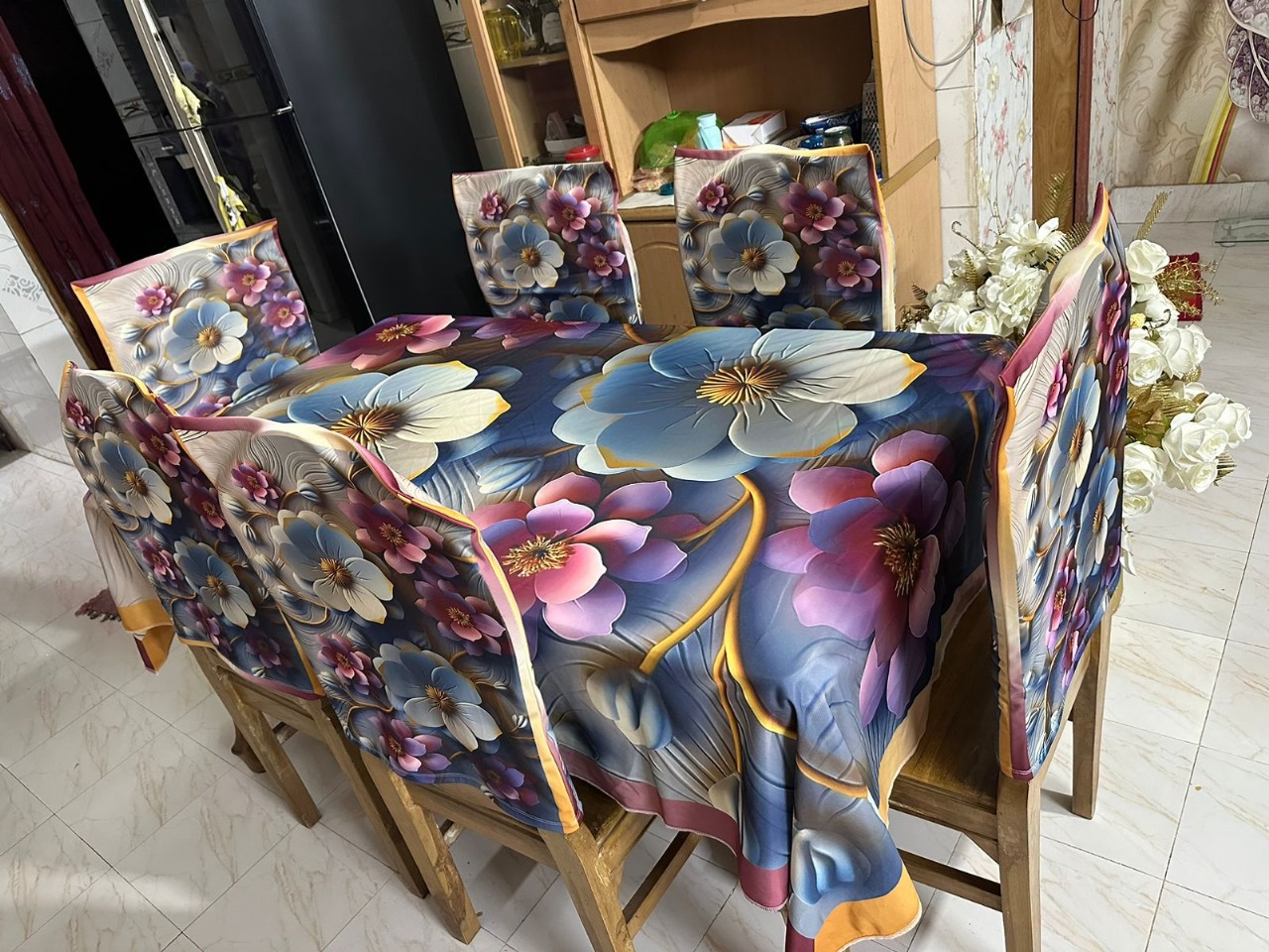 China Premium 3D Print Table Cloth Set