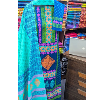 New Exclushive Collection High Qualitiey Cotton Printed Three Piece
