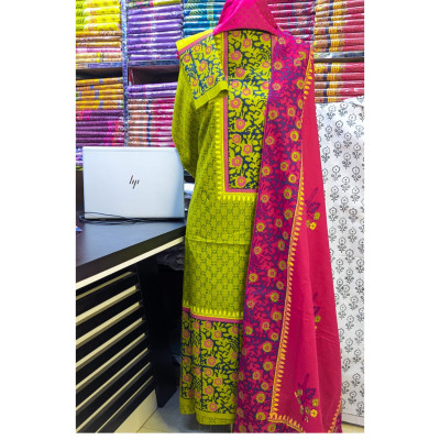 New Exclushive Collection High Qualitiey Cotton Printed Three Piece