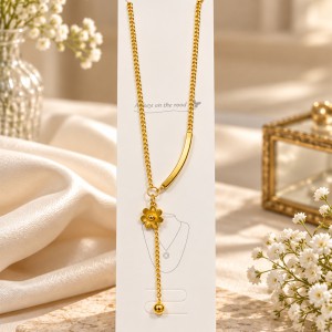 A minimalist floral Y-necklace to add a unique and stylish vibe to your outfit!