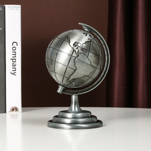 Golden 3D Rotating World Map Globe Decoration Showpiece – Modern Metal Gold Wash Finish Tabletop Ornament, Aesthetic Home & Office Decor, Luxury Travel Gift & Photography Prop
